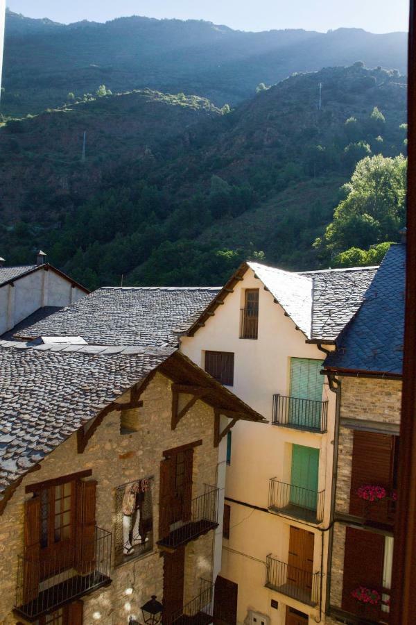 Cau D Aneu Duplex En El Centro D Esterri D Aneu Esterri d'Àneu Esterno foto
